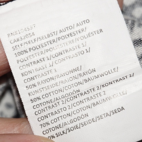 Anthropologie Tiny Floral Lacona Top *** - Picture 3 of 4